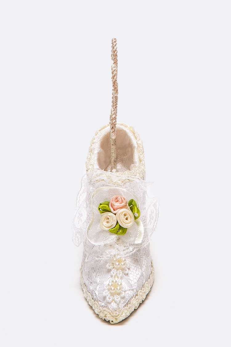 Laced Shoe Jewelry Display Fixture DAME BOHEME