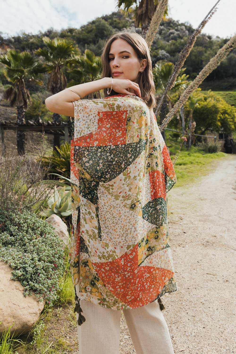 Allover Floral Patchwork Print Kimono Leto Accessories