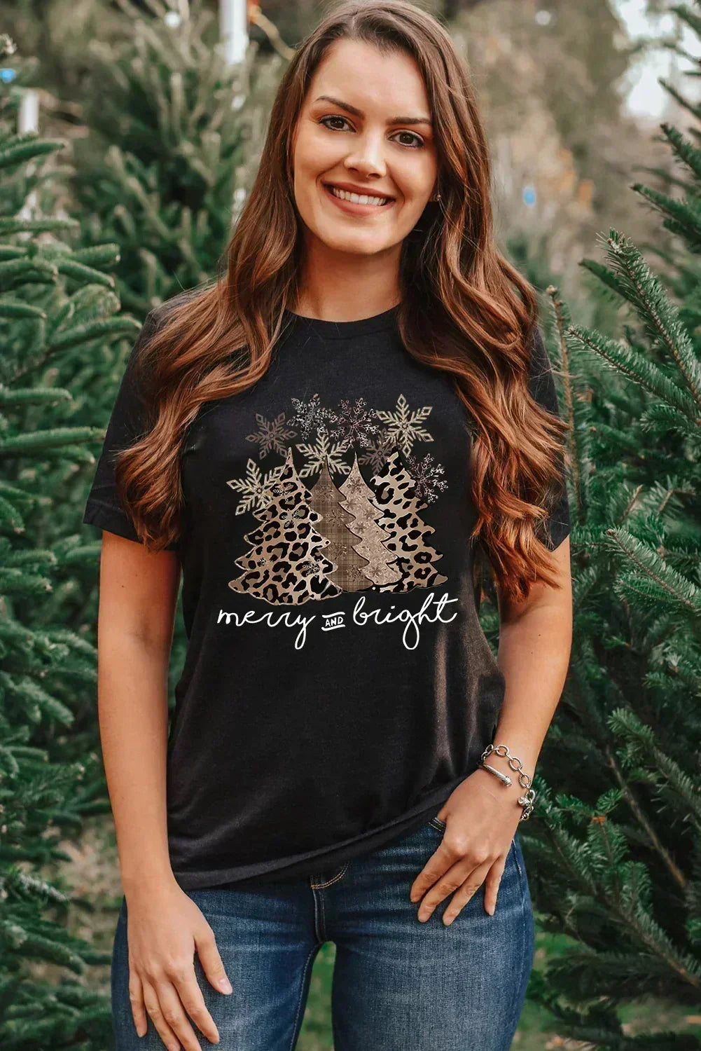White Leopard Christmas Tree Graphic Tee – Festive & Fierce Crewneck DAME BOHEME