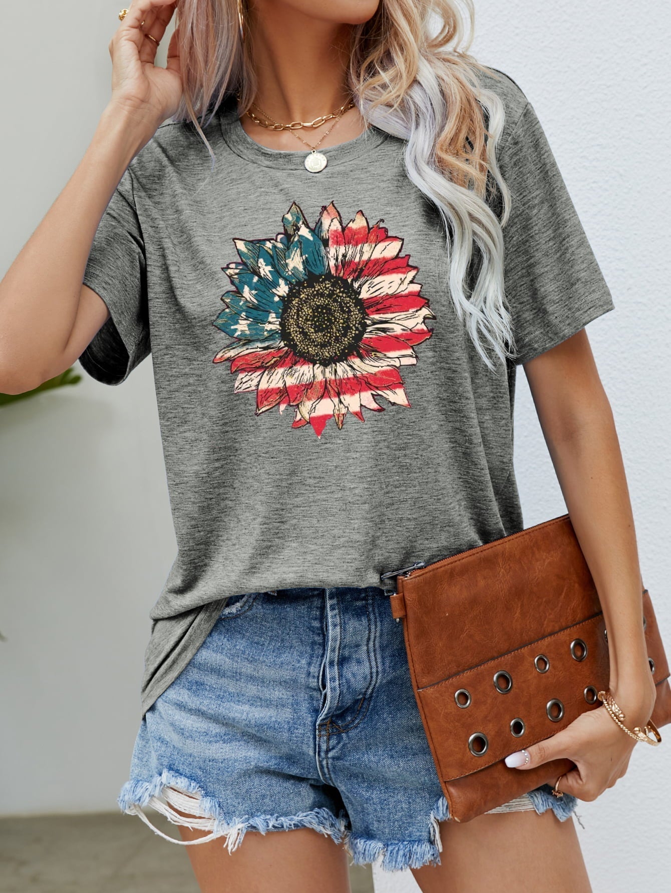 US Flag Flower Graphic Tee DAME BOHEME