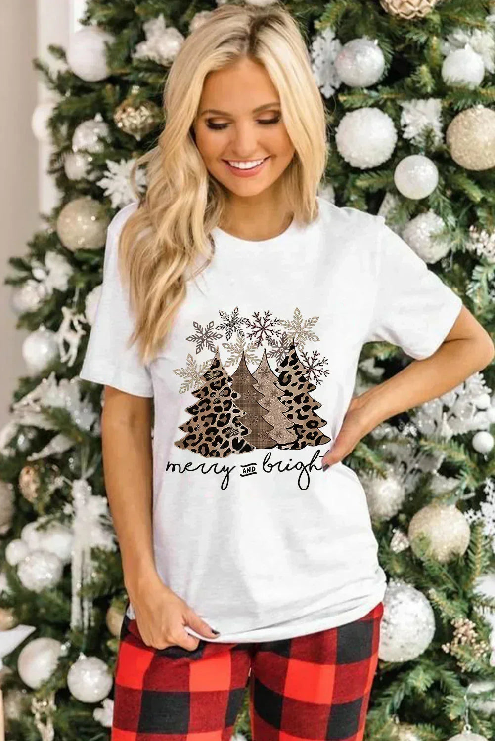 White Leopard Christmas Tree Graphic Tee – Festive & Fierce Crewneck DAME BOHEME