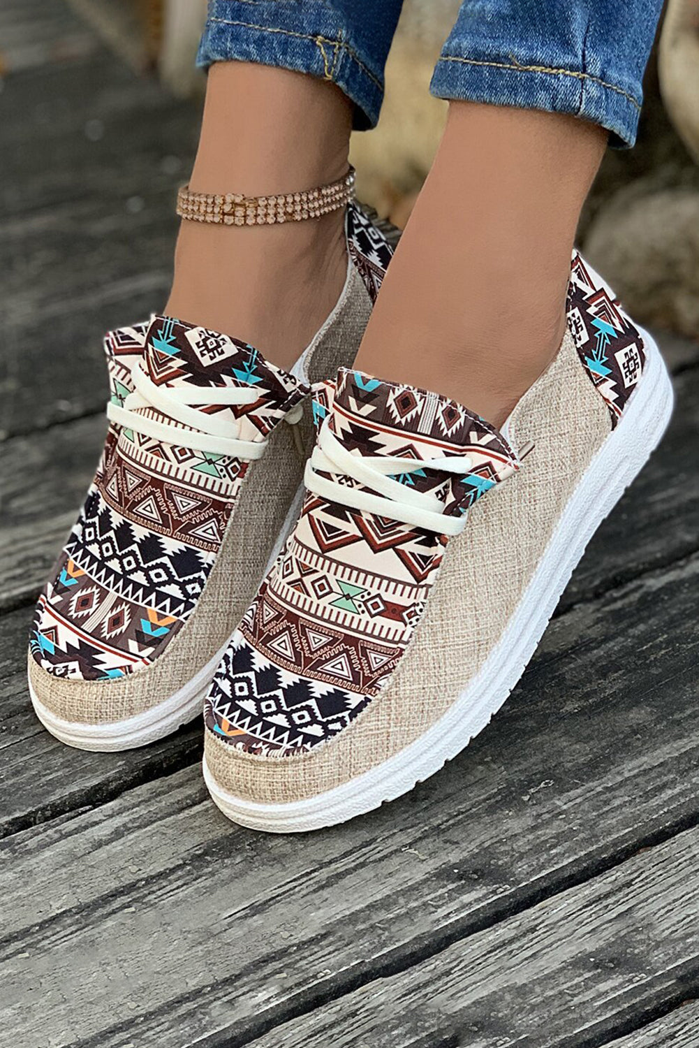 Bailee Vintage Aztec Lace-up Flat Shoes DAME BOHEME