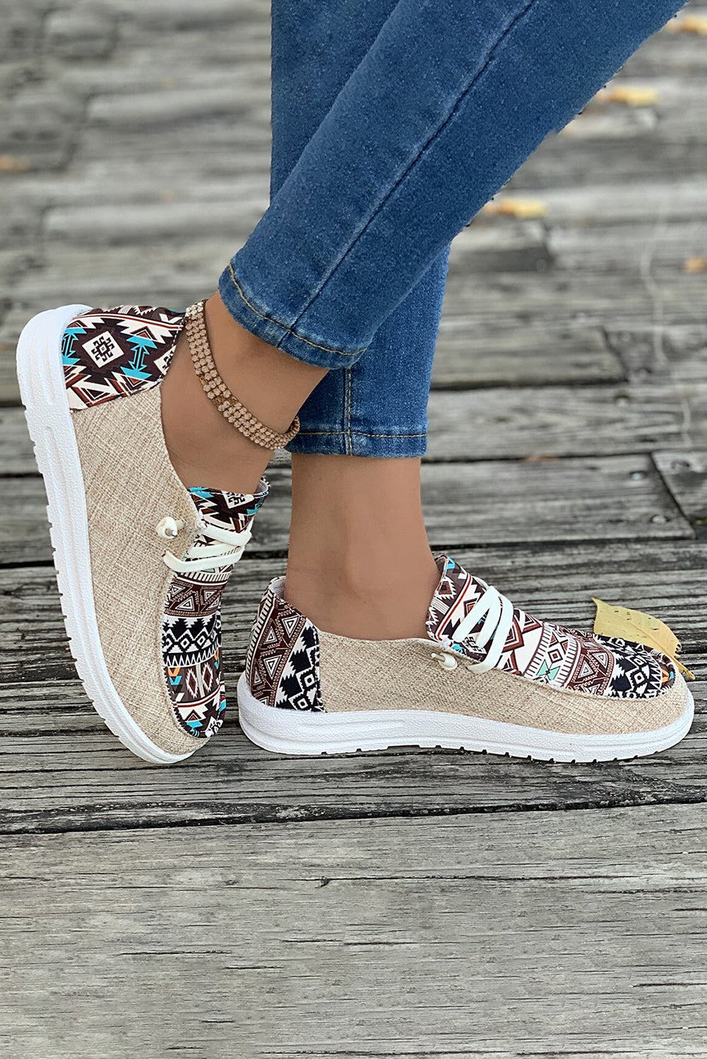 Bailee Vintage Aztec Lace-up Flat Shoes DAME BOHEME