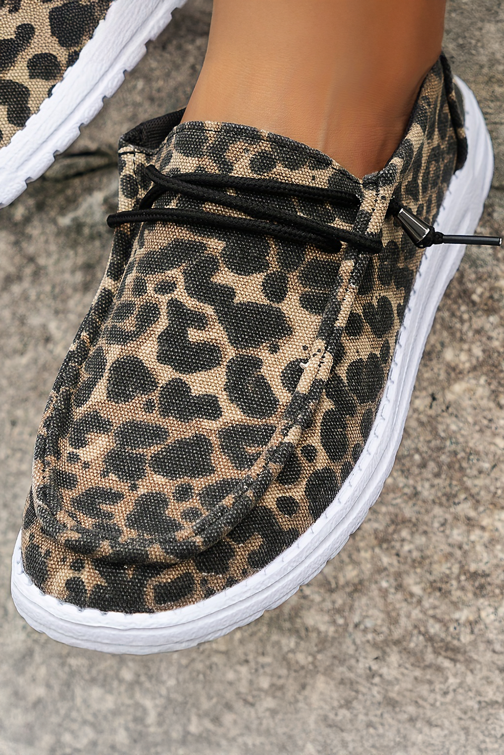 Kira Lace-up Decor Leopard Canvas Shoes DAME BOHEME