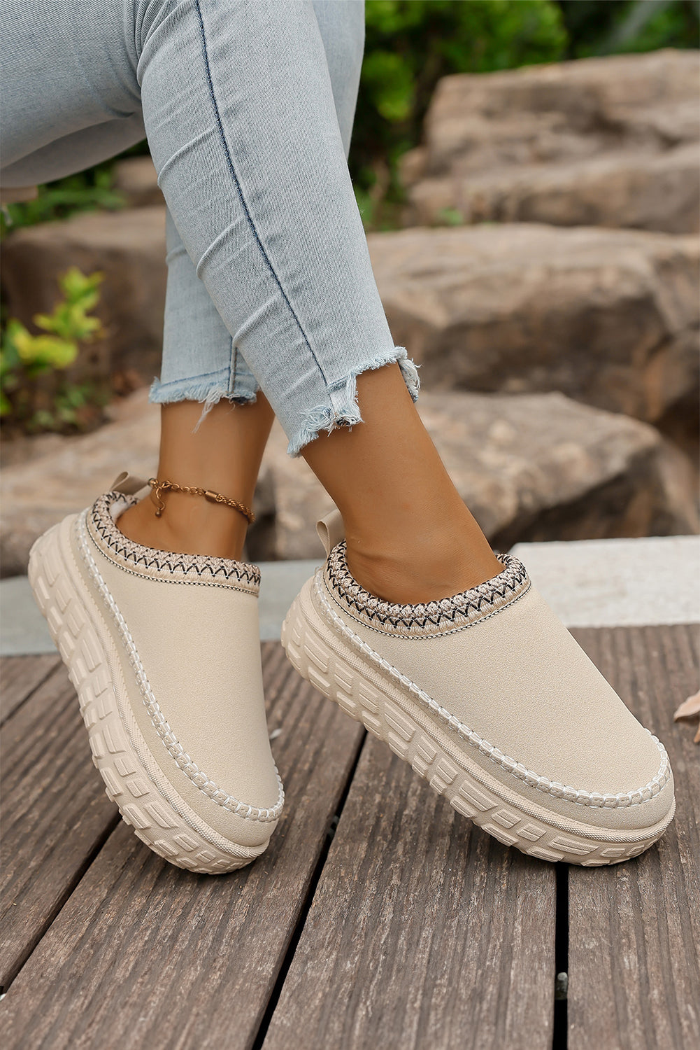 Millie Plush Winter Clog Slippers DAME BOHEME
