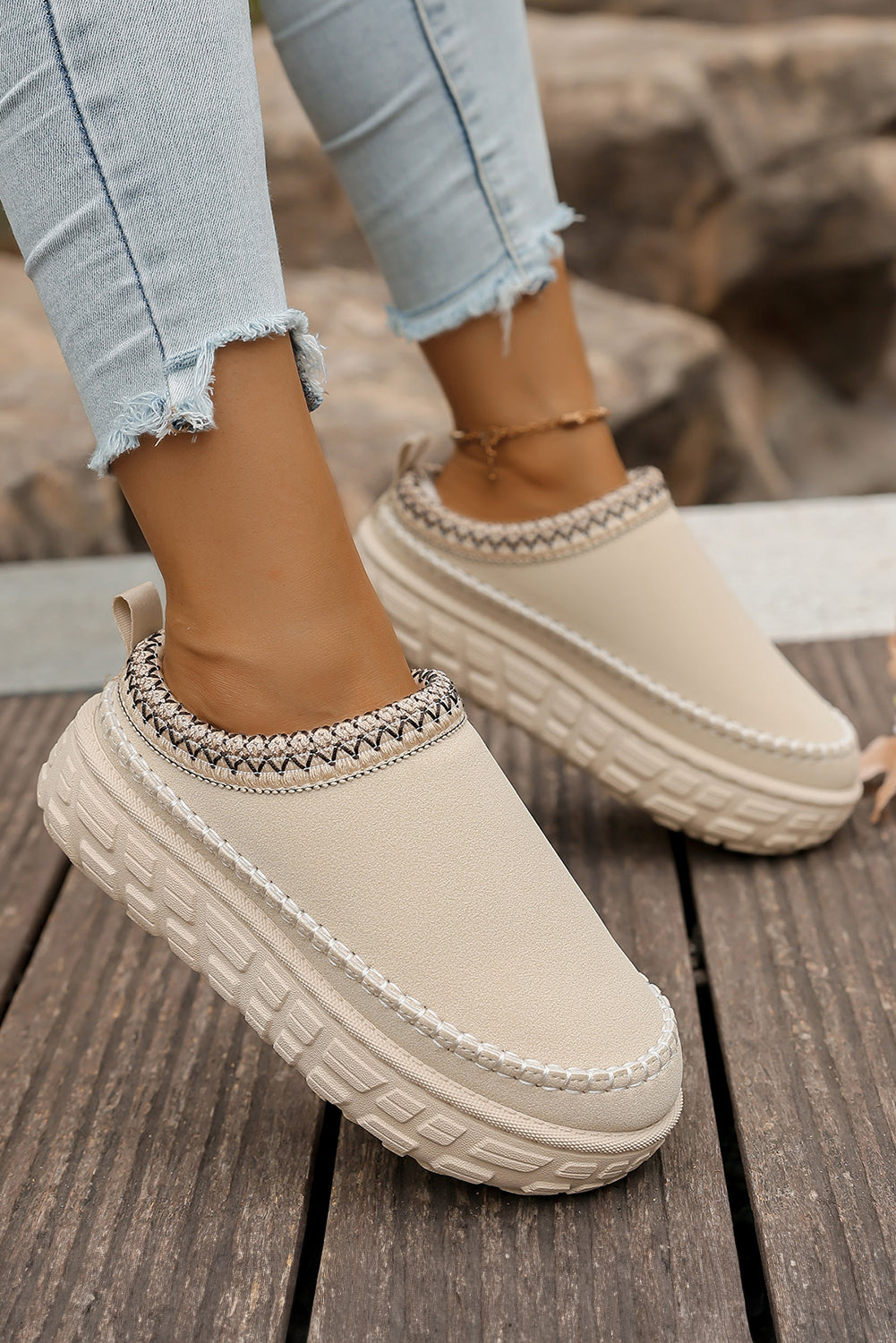 Millie Plush Winter Clog Slippers DAME BOHEME