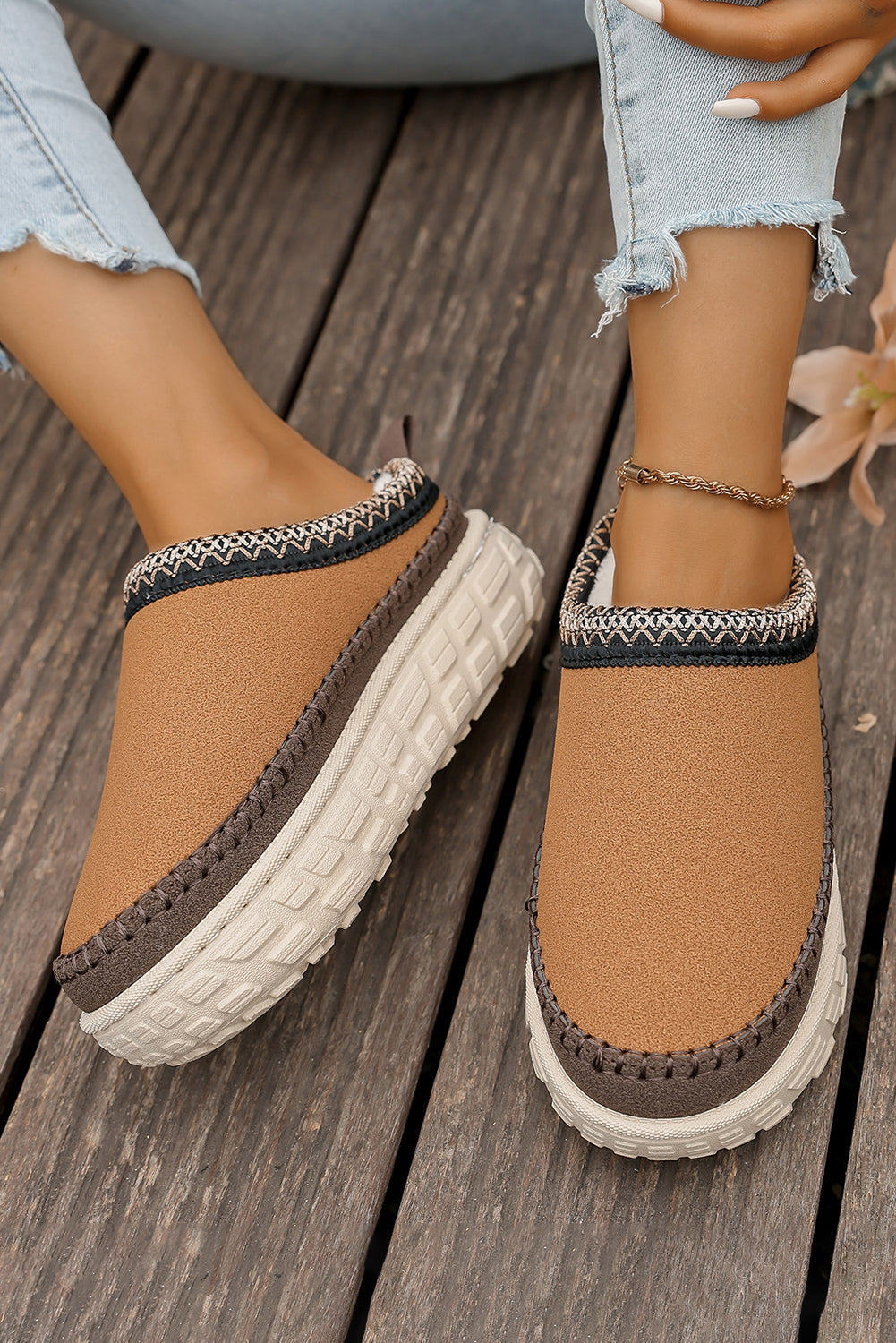 Millie Plush Winter Clog Slippers DAME BOHEME