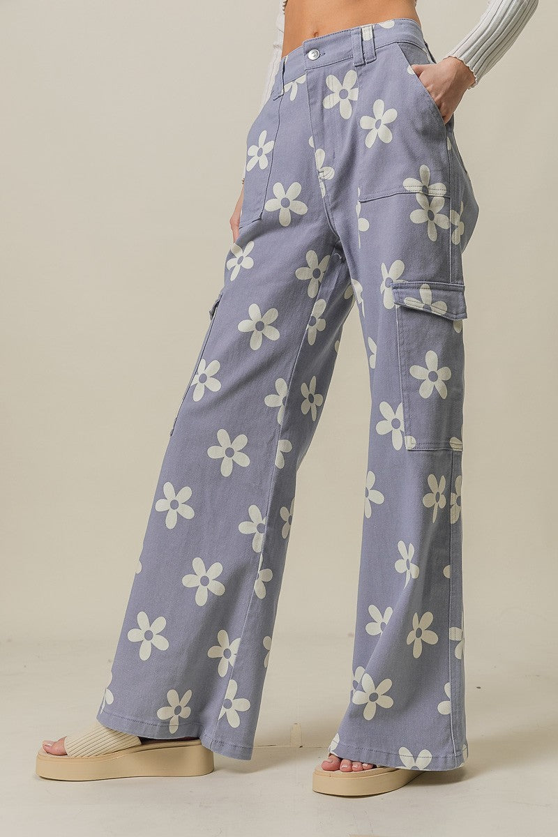 BiBi Flower Printed Side Pocket Wide Cargo Pants Trendsi