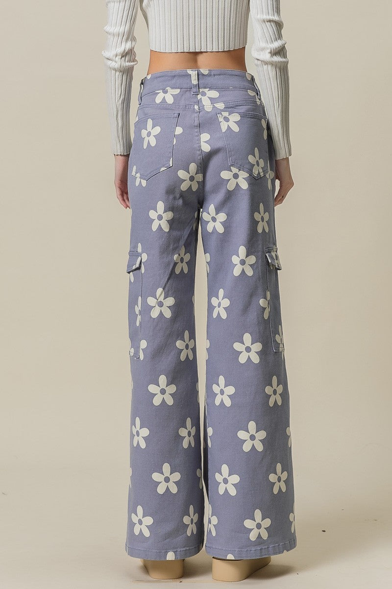 BiBi Flower Printed Side Pocket Wide Cargo Pants Trendsi