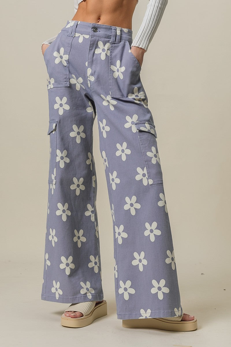 BiBi Flower Printed Side Pocket Wide Cargo Pants Trendsi