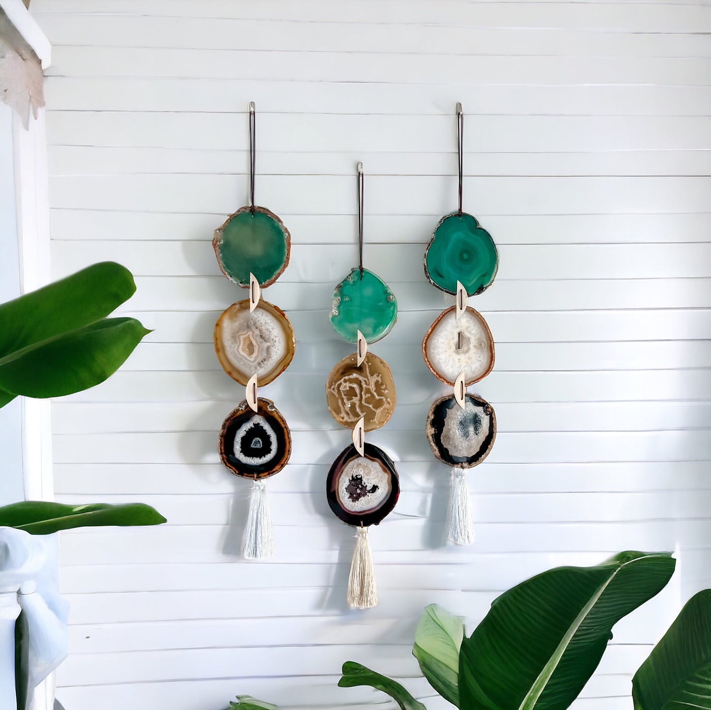Juniper Agate Garland Wall Hanging DAME BOHEME