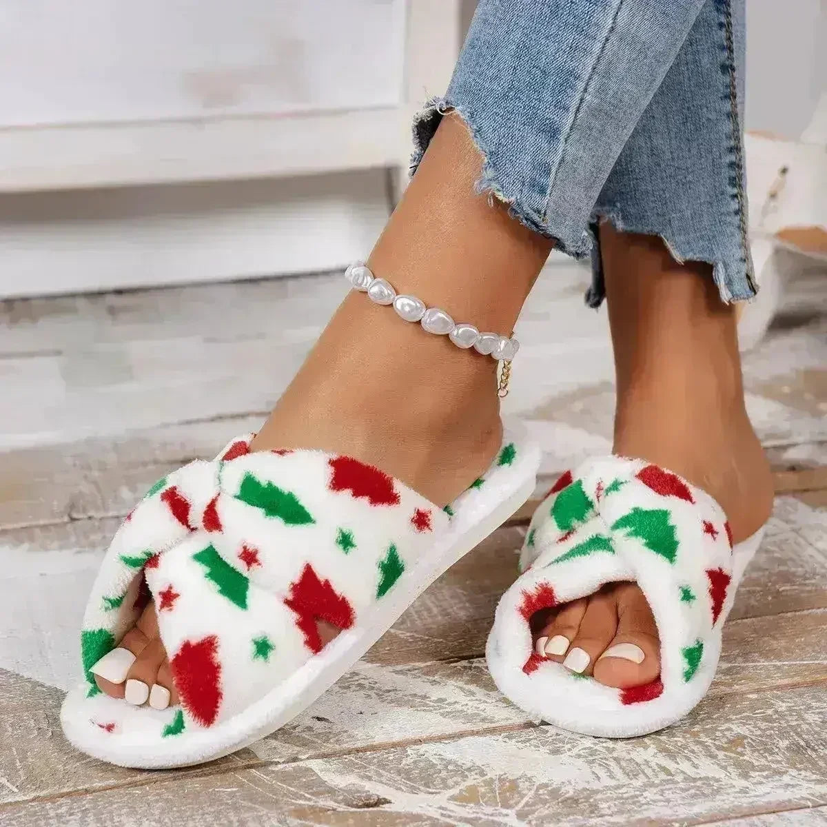 Christmas Tree Pattern Furry Bedroom SlippersΒ DAME BOHEME