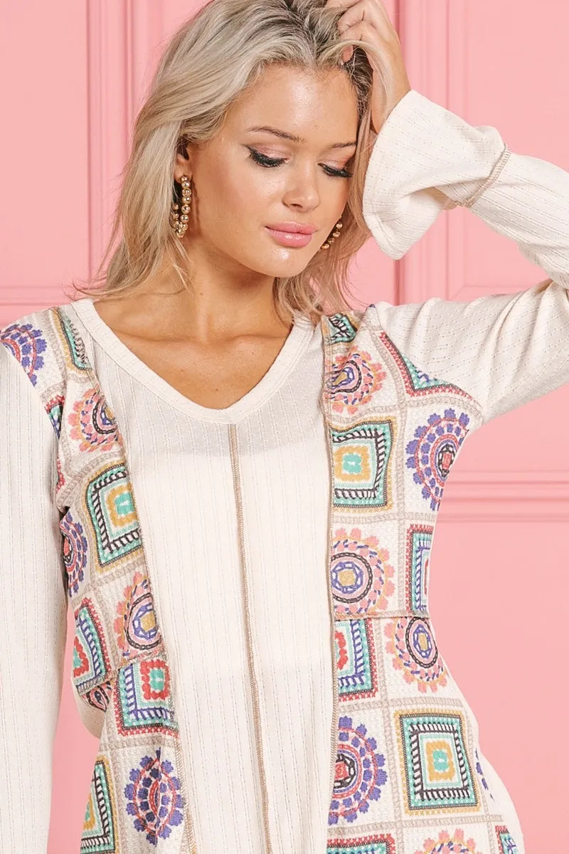 BiBi Granny Square Print Contrast Rib V-Neck Top Trendsi