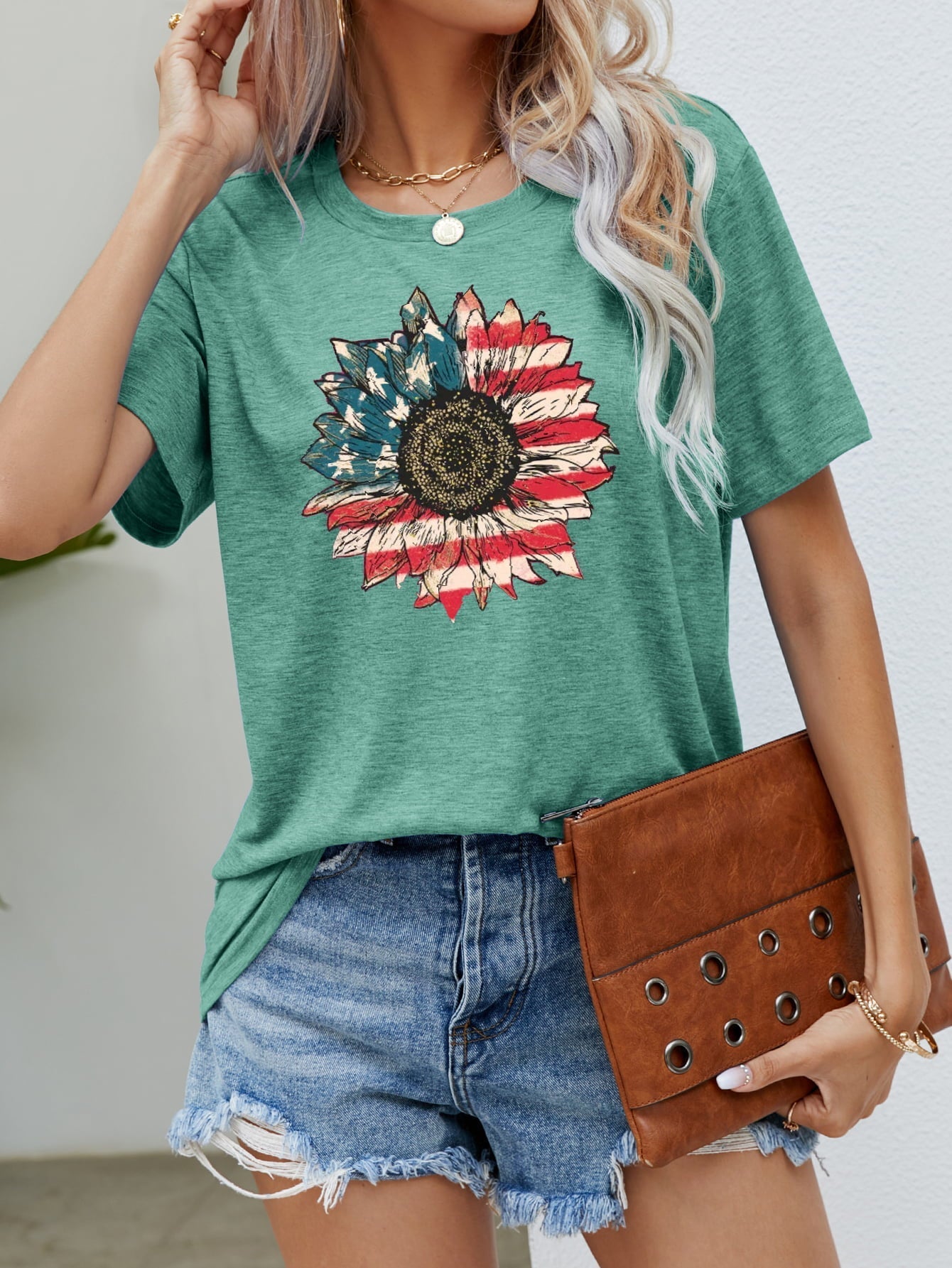 US Flag Flower Graphic Tee DAME BOHEME