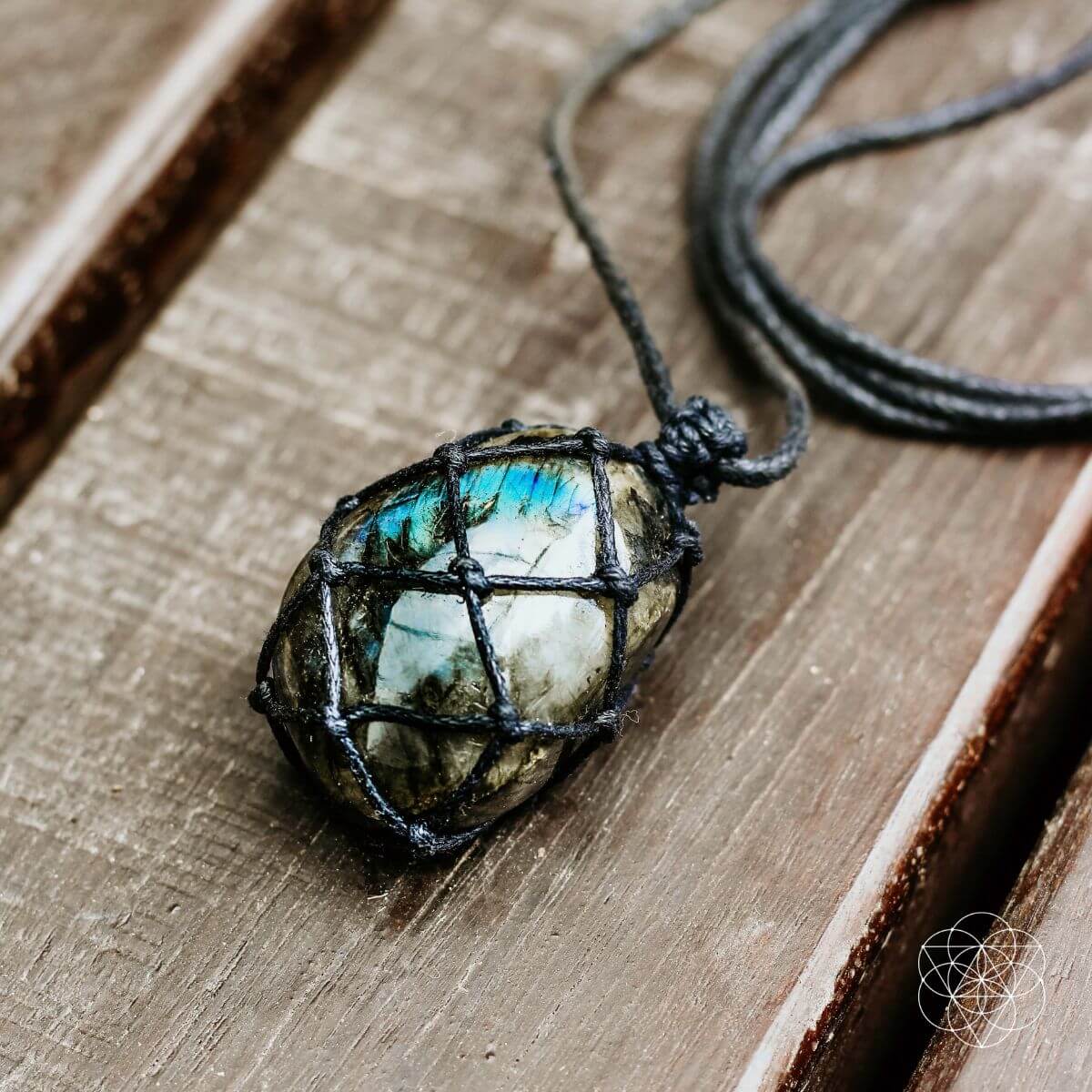 Dragon’s Heart Transformation Pendant - Natural Stone Labradorite DAME BOHEME