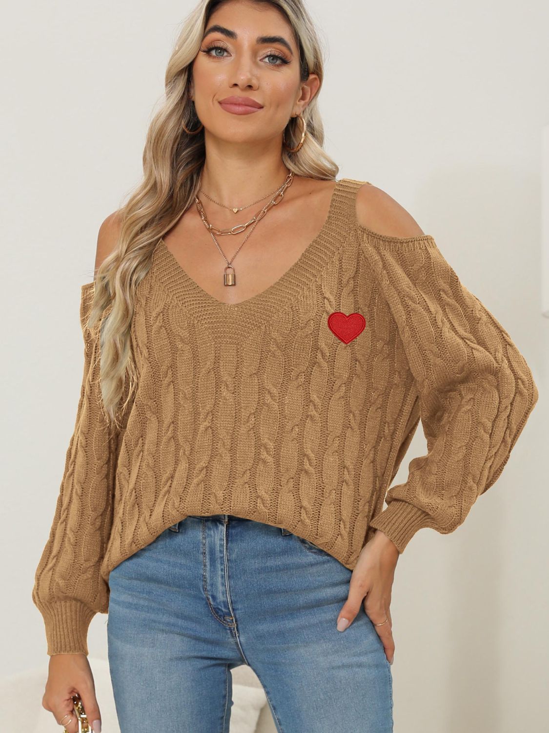 Cable-Knit Heart V-Neck Sweater  DAME BOHEME