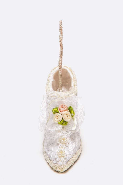 Laced Shoe Jewelry Display Fixture  DAME BOHEME