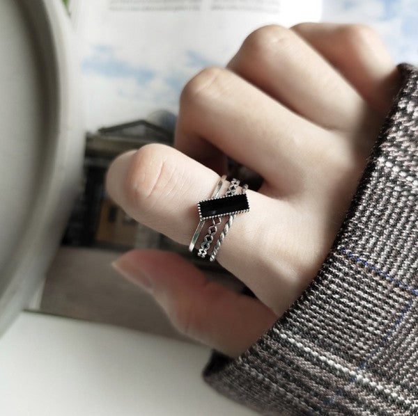 Black Gemstone Bar Adjustable Ring