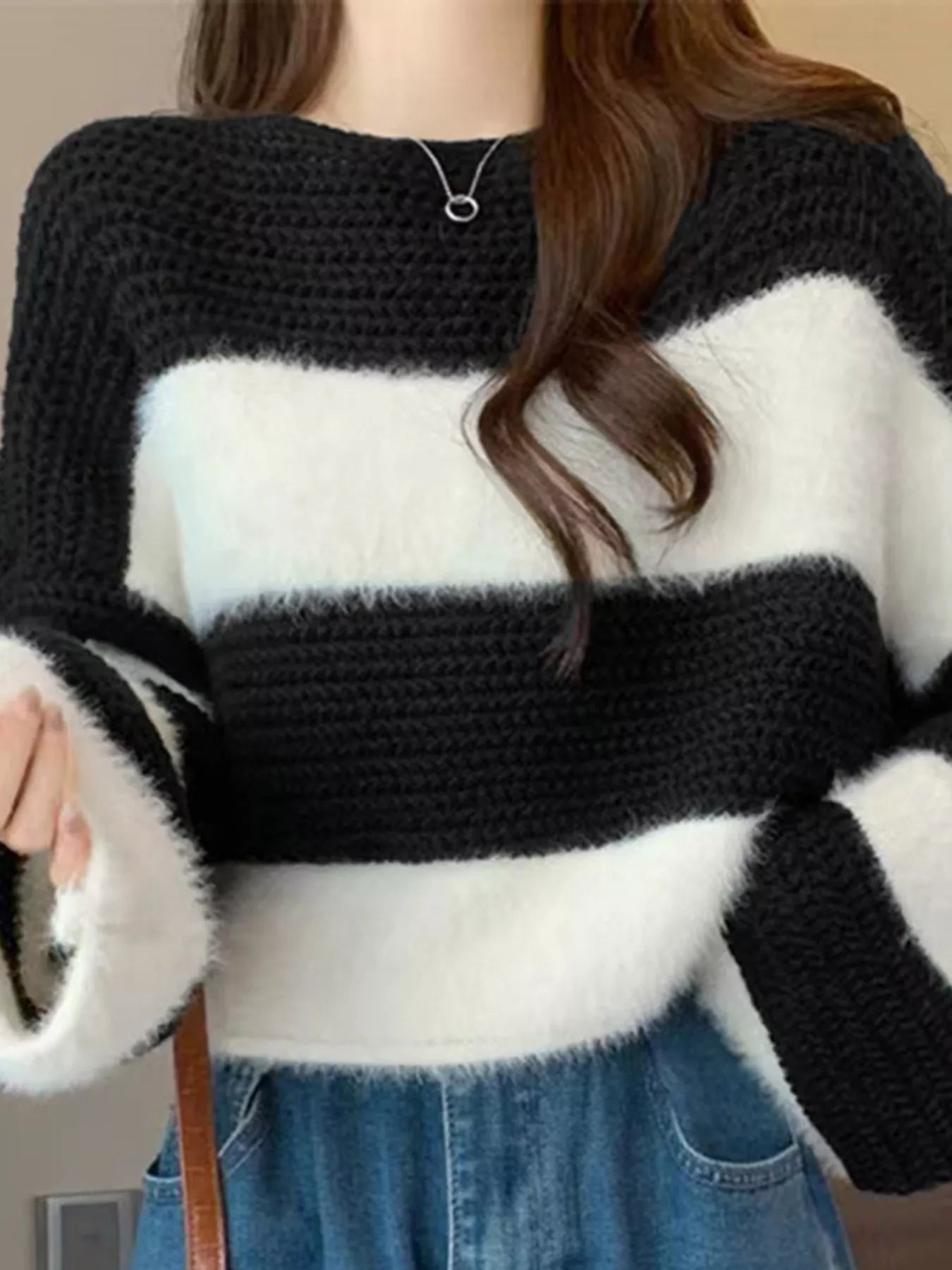 Color Block Dropped Shoulder Sweater  DAME BOHEME