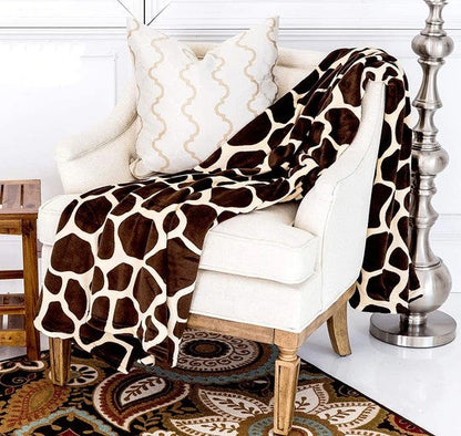 Giraffe Super Soft Cozy Bed Throw Flannel Blanket  DAME BOHEME