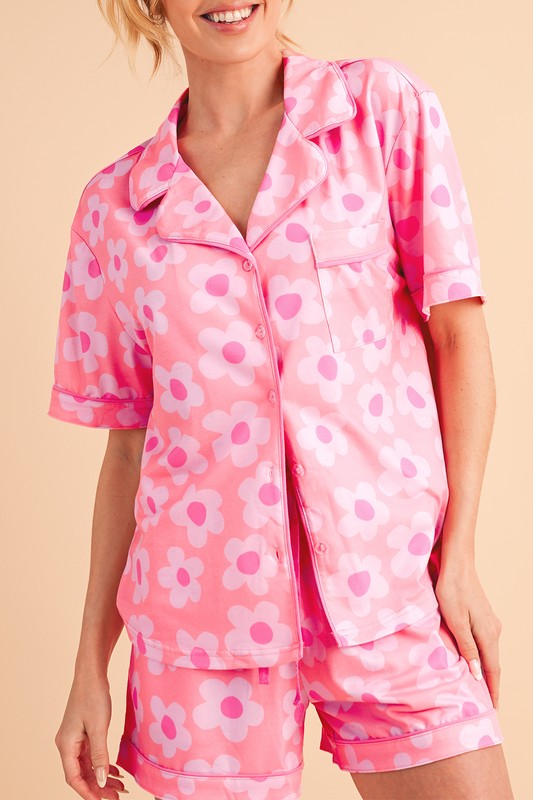 Flower Pattern Collar Top and Shorts 2-piece Pajamas Set SHEWIN INC.