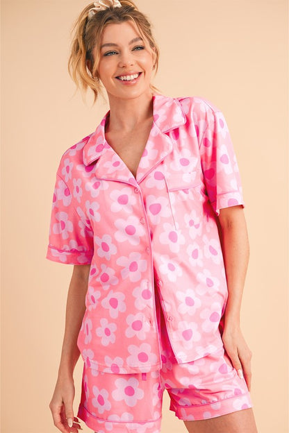 Flower Pattern Collar Top and Shorts 2-piece Pajamas Set SHEWIN INC.
