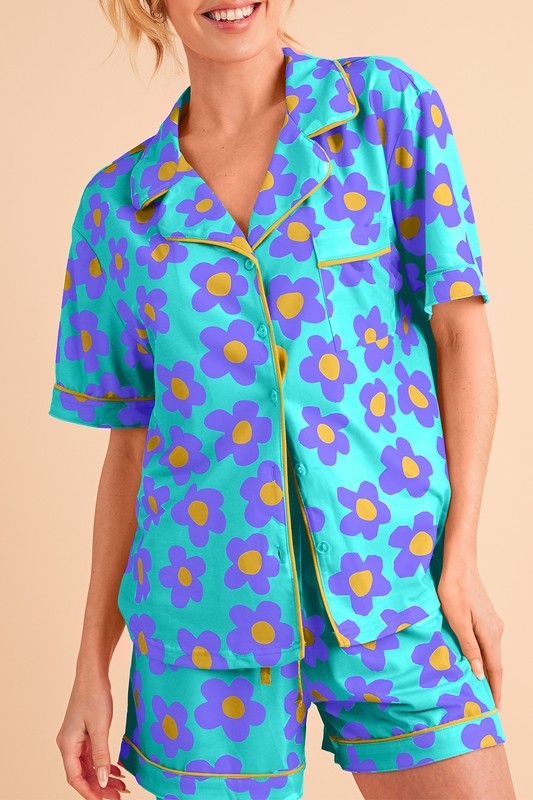 Flower Pattern Collar Top and Shorts 2-piece Pajamas Set SHEWIN INC.