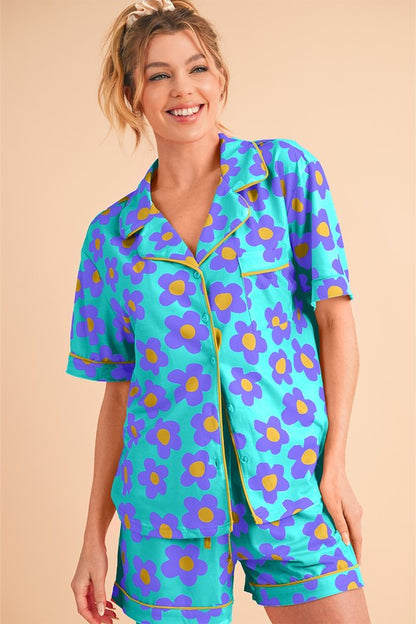Flower Pattern Collar Top and Shorts 2-piece Pajamas Set SHEWIN INC.