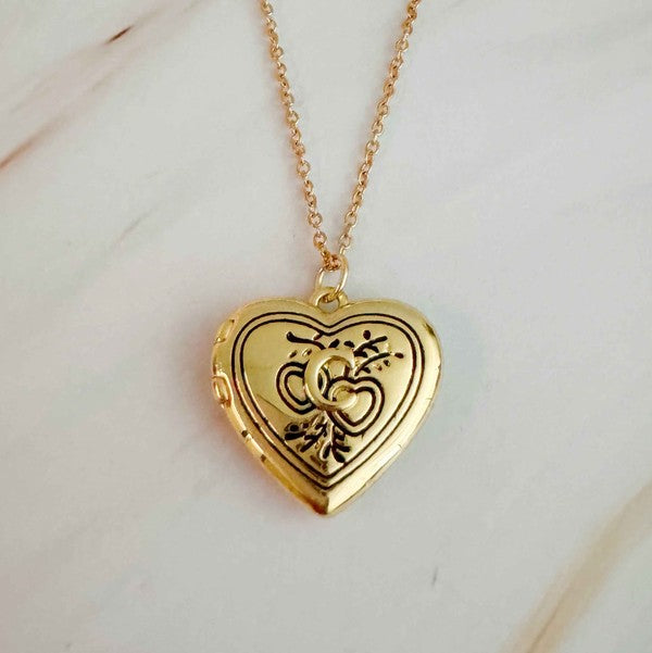 Nostalgic Heart Initial Open Locket Necklace 18K Gold Plated