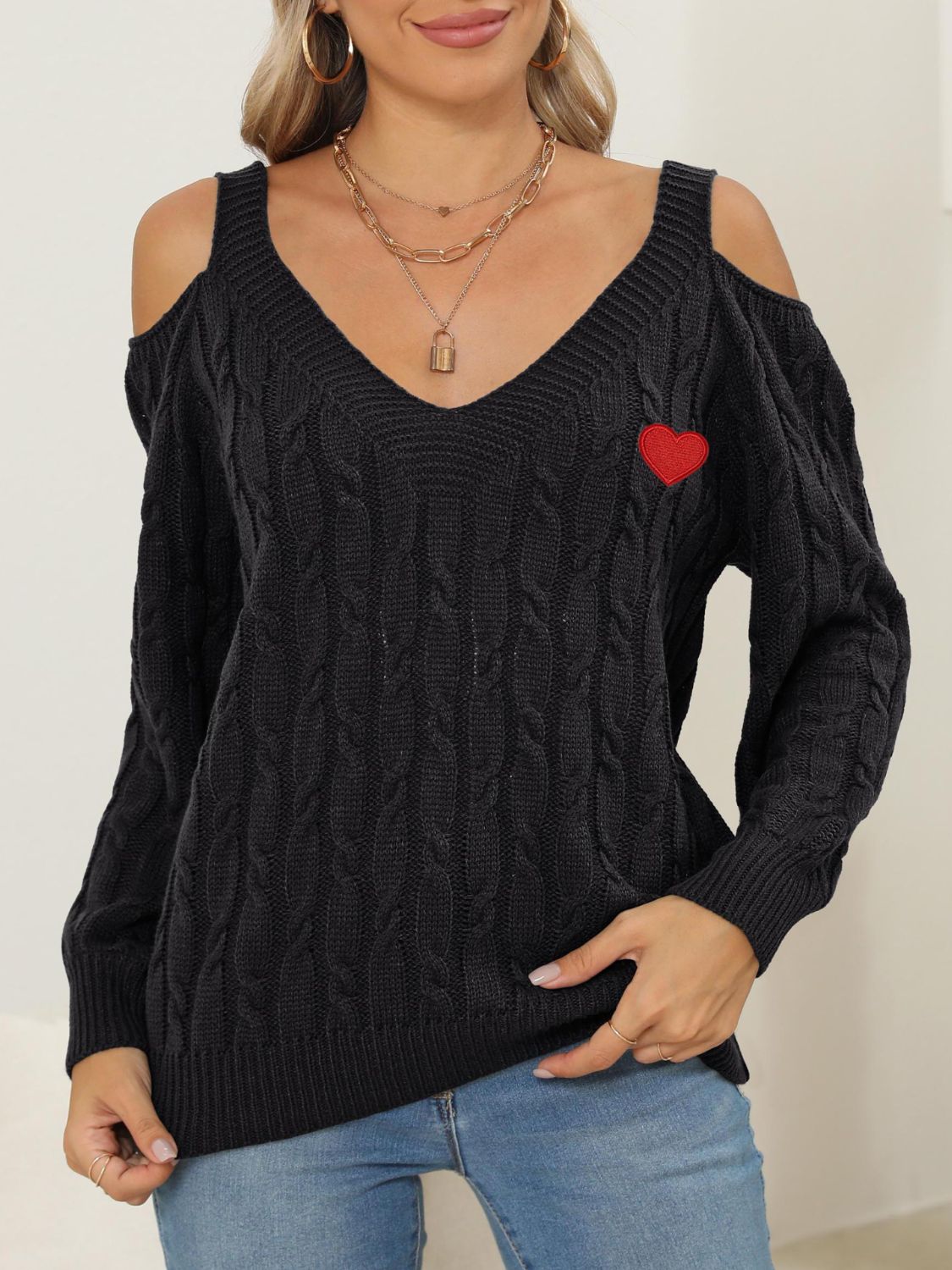 Cable-Knit Heart V-Neck Sweater  DAME BOHEME