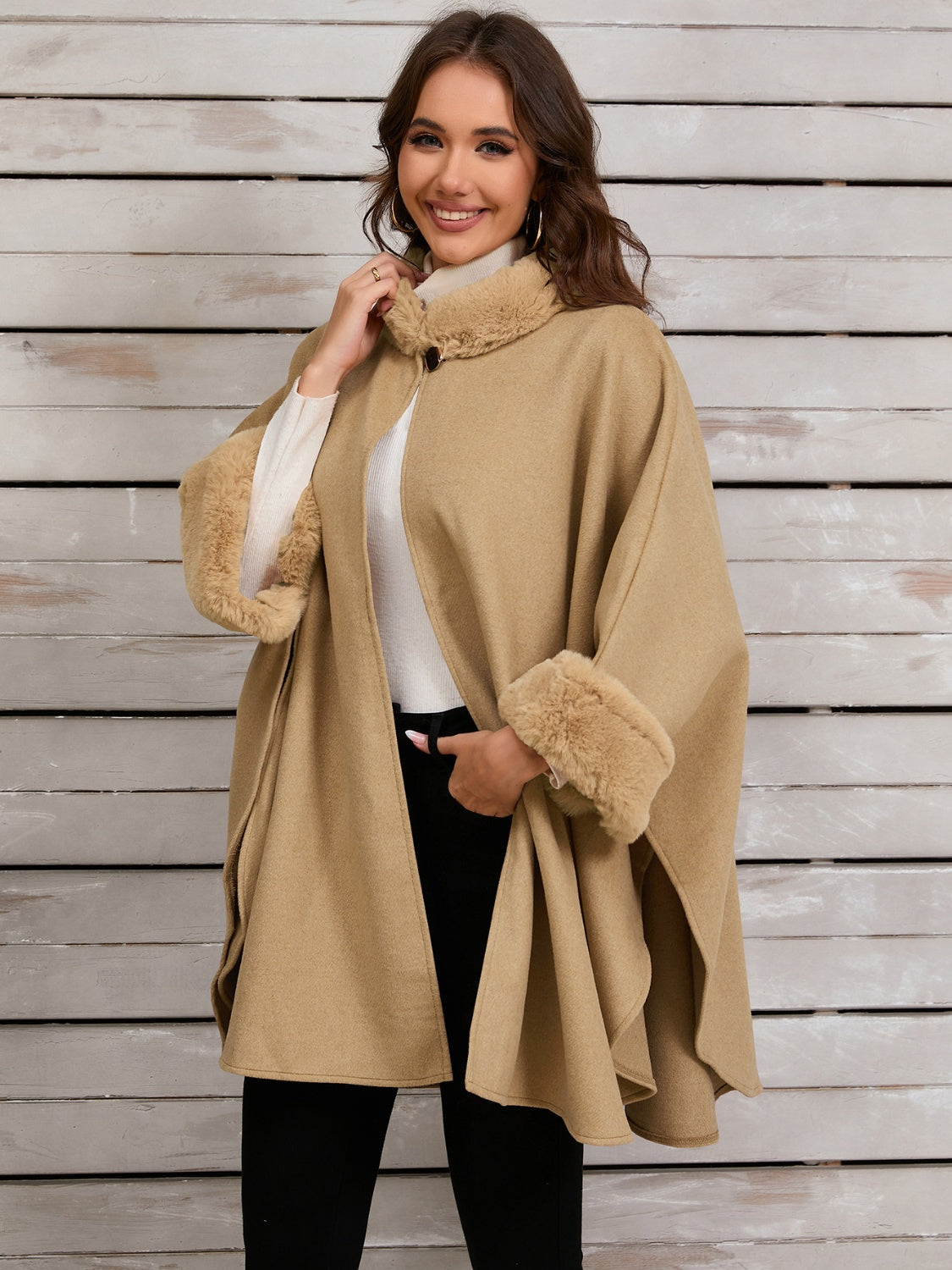 Fuzzy Trim 3/4 Sleeves Poncho