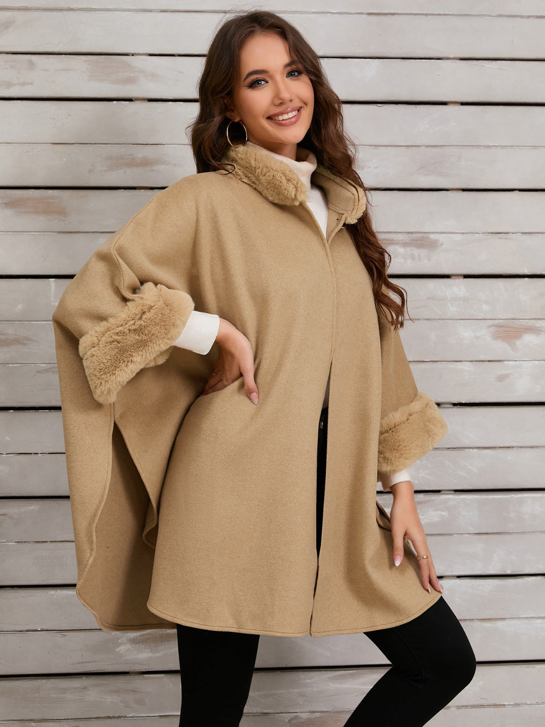 Fuzzy Trim 3/4 Sleeves Poncho