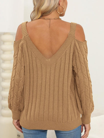 Cable-Knit Heart V-Neck Sweater  DAME BOHEME