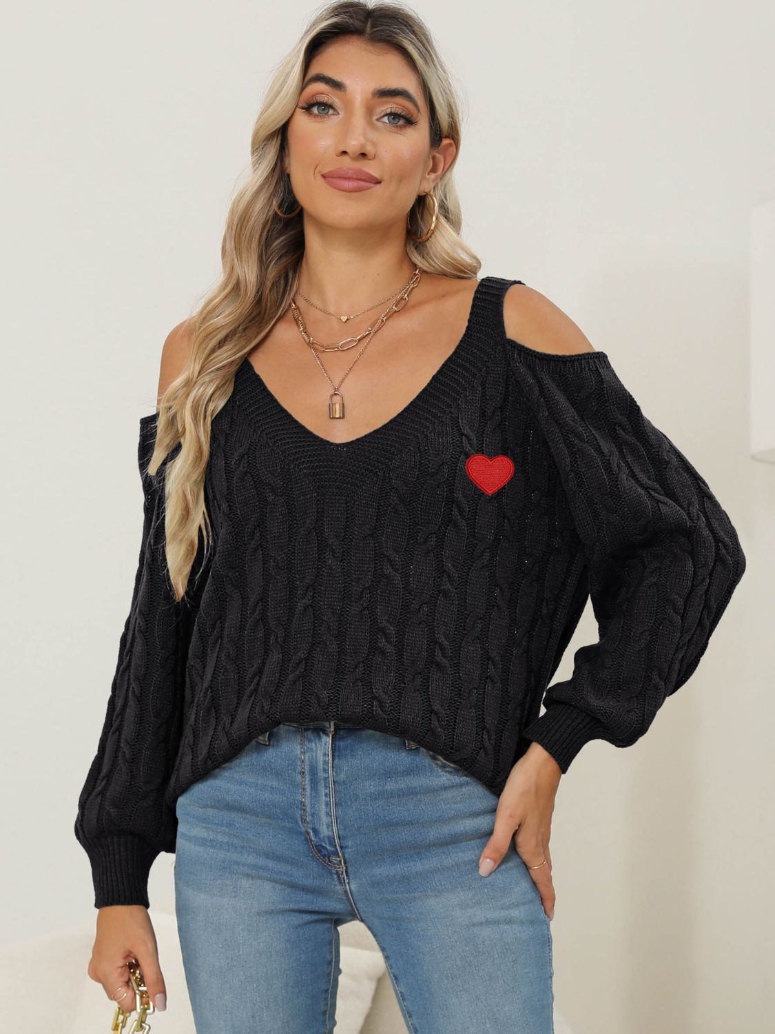Cable-Knit Heart V-Neck Sweater  DAME BOHEME