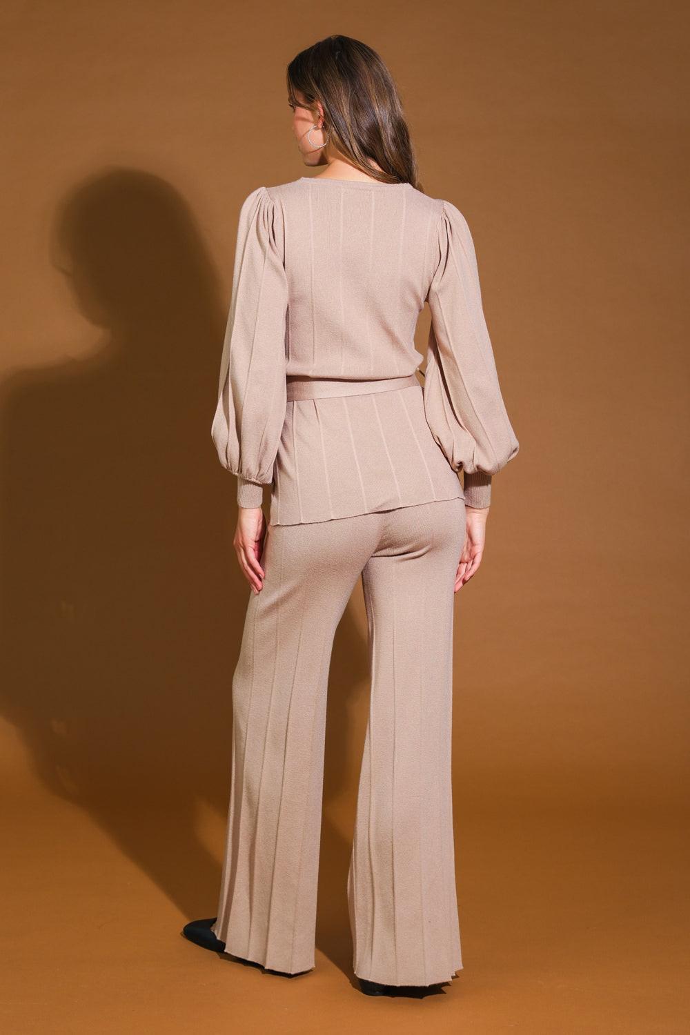SMILE WHEN YOUR SAD WITH SWEATER TOP AND PANT SET  DAME BOHEME