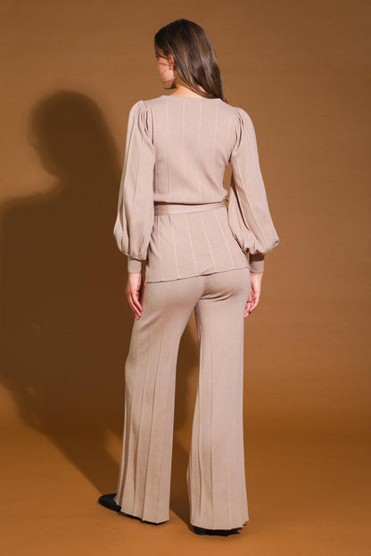 SMILE WHEN YOUR SAD WITH SWEATER TOP AND PANT SET  DAME BOHEME