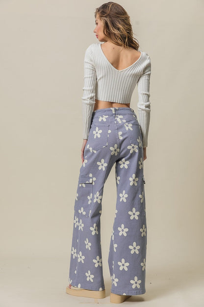 BiBi Flower Printed Side Pocket Wide Cargo Pants Trendsi
