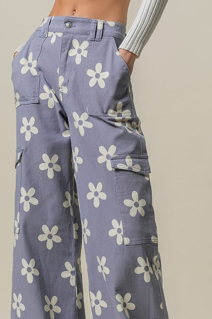 BiBi Flower Printed Side Pocket Wide Cargo Pants Trendsi
