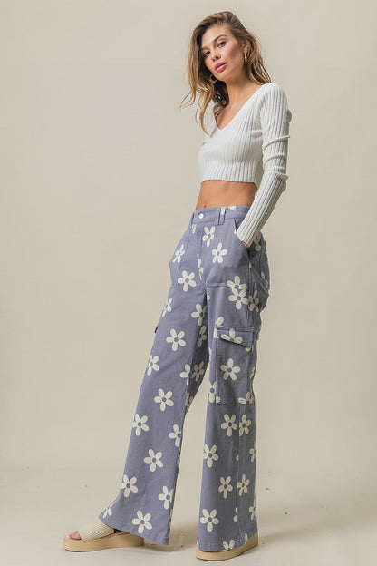 BiBi Flower Printed Side Pocket Wide Cargo Pants Trendsi