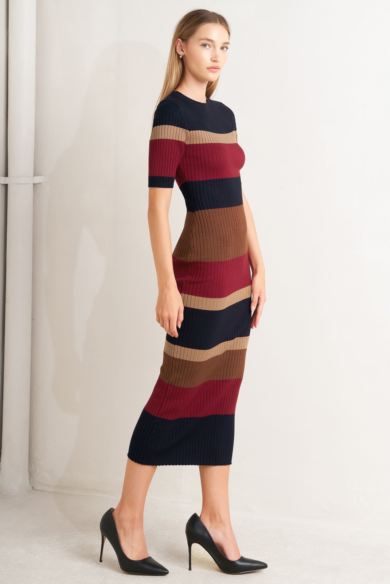 FALL RHYTHM COLOR BLOCKED MIDI SWEATER DRESS  DAME BOHEME