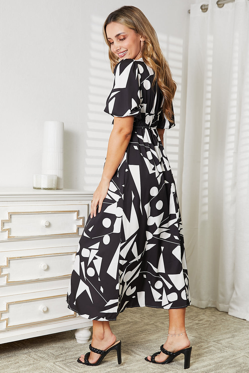 Geometric Print Surplice Balloon Sleeve Midi Dress Trendsi