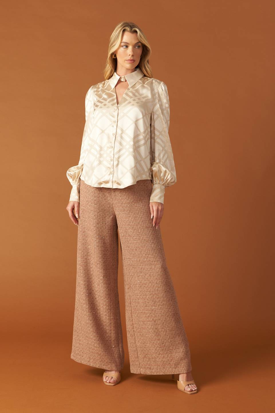 THE ART OF BALANCE WOVEN SATIN TOP  DAME BOHEME