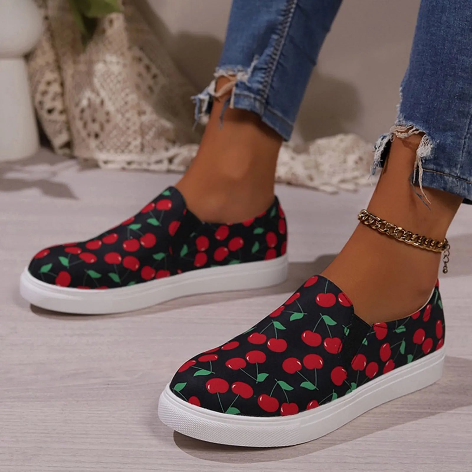 Cherry Print Women Casual Close Fitting Flat Shoes