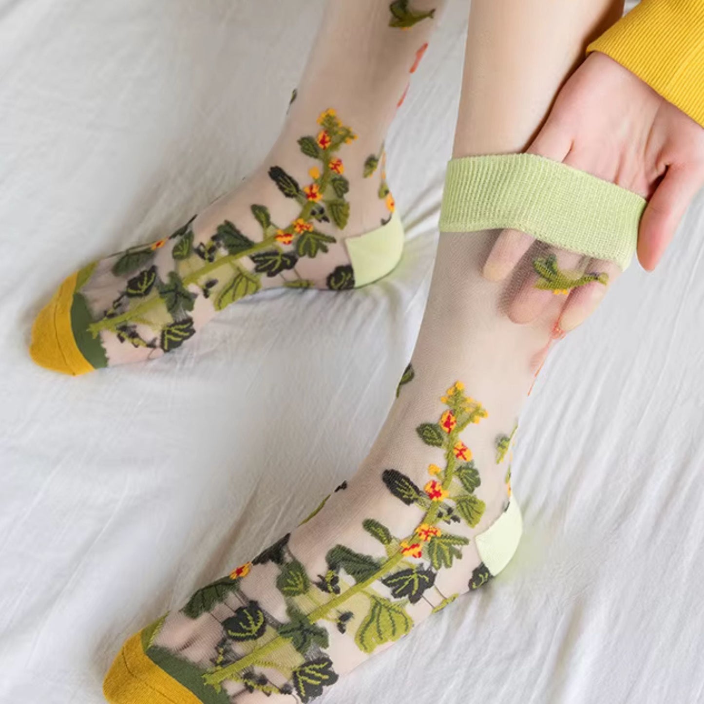 Sheer Plant Lover Socks in 5 Nature-Inspired Styles [Fits Size 5-9]  DAME BOHEME
