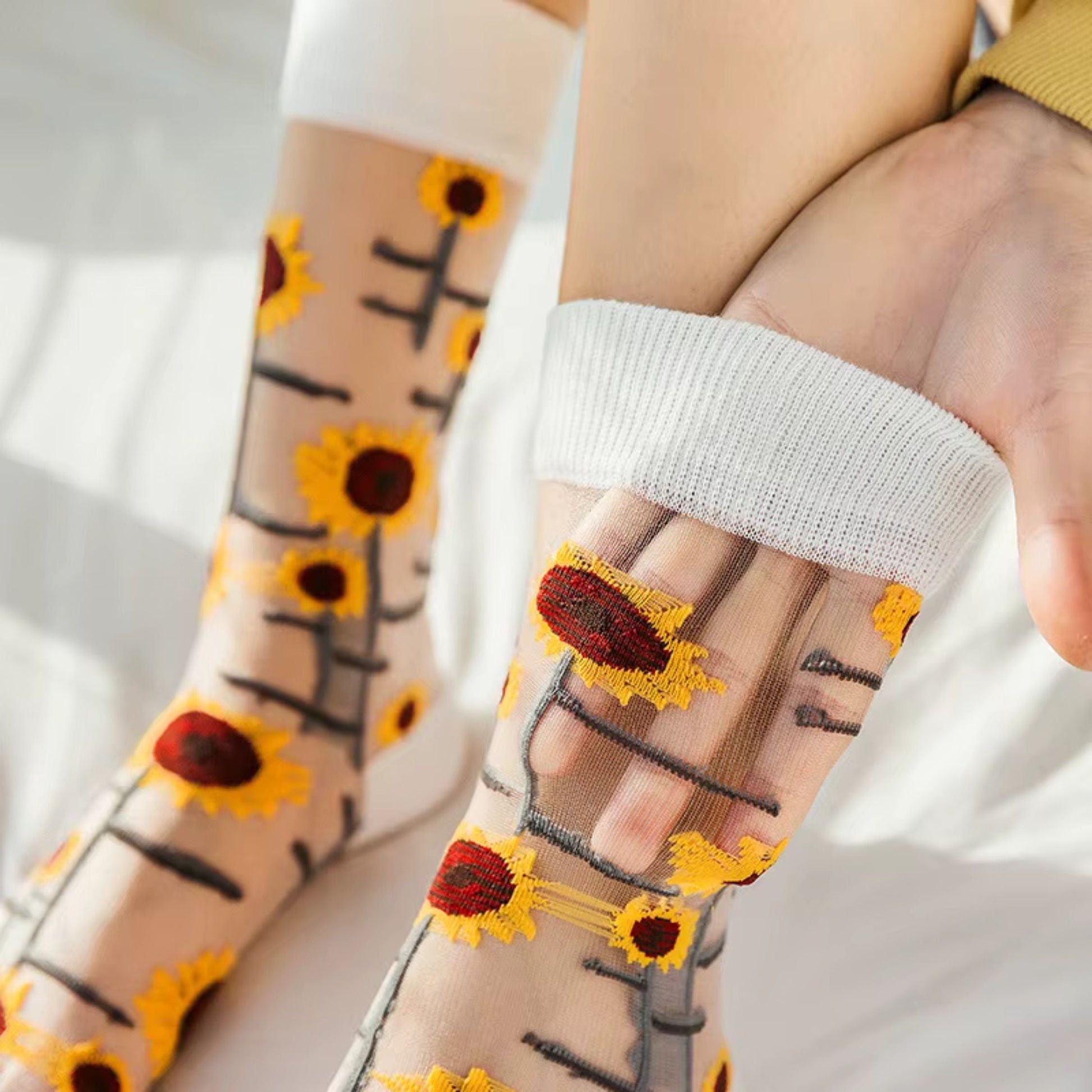 Sheer Plant Lover Socks in 5 Nature-Inspired Styles [Fits Size 5-9]  DAME BOHEME