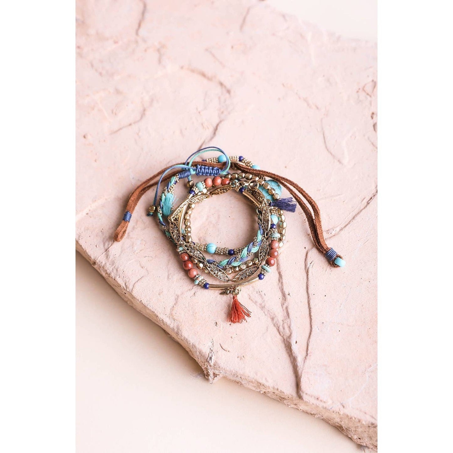 Mixed Beads & Turquoise Layered Suede Bracelet  DAME BOHEME