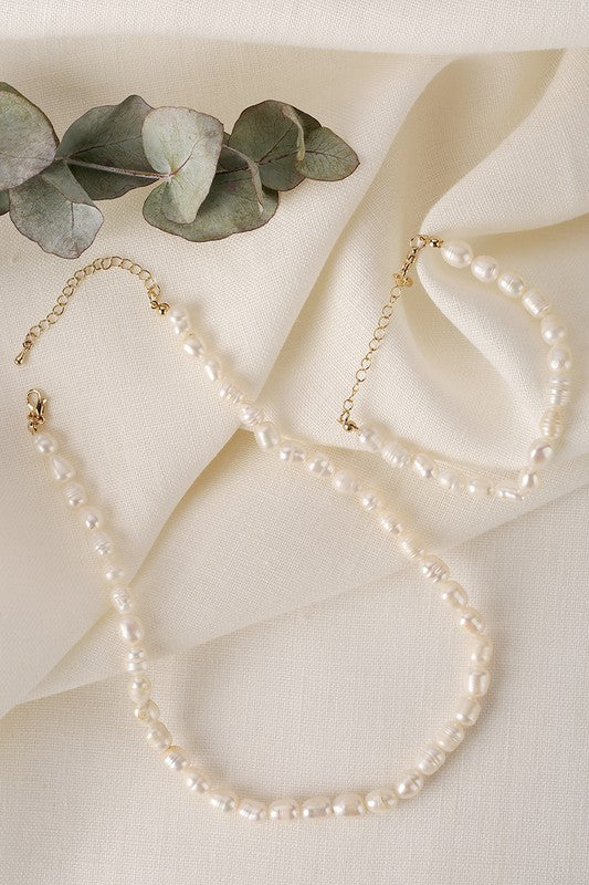 Mid-Size Natural Pearl Bracelet and Necklace Set