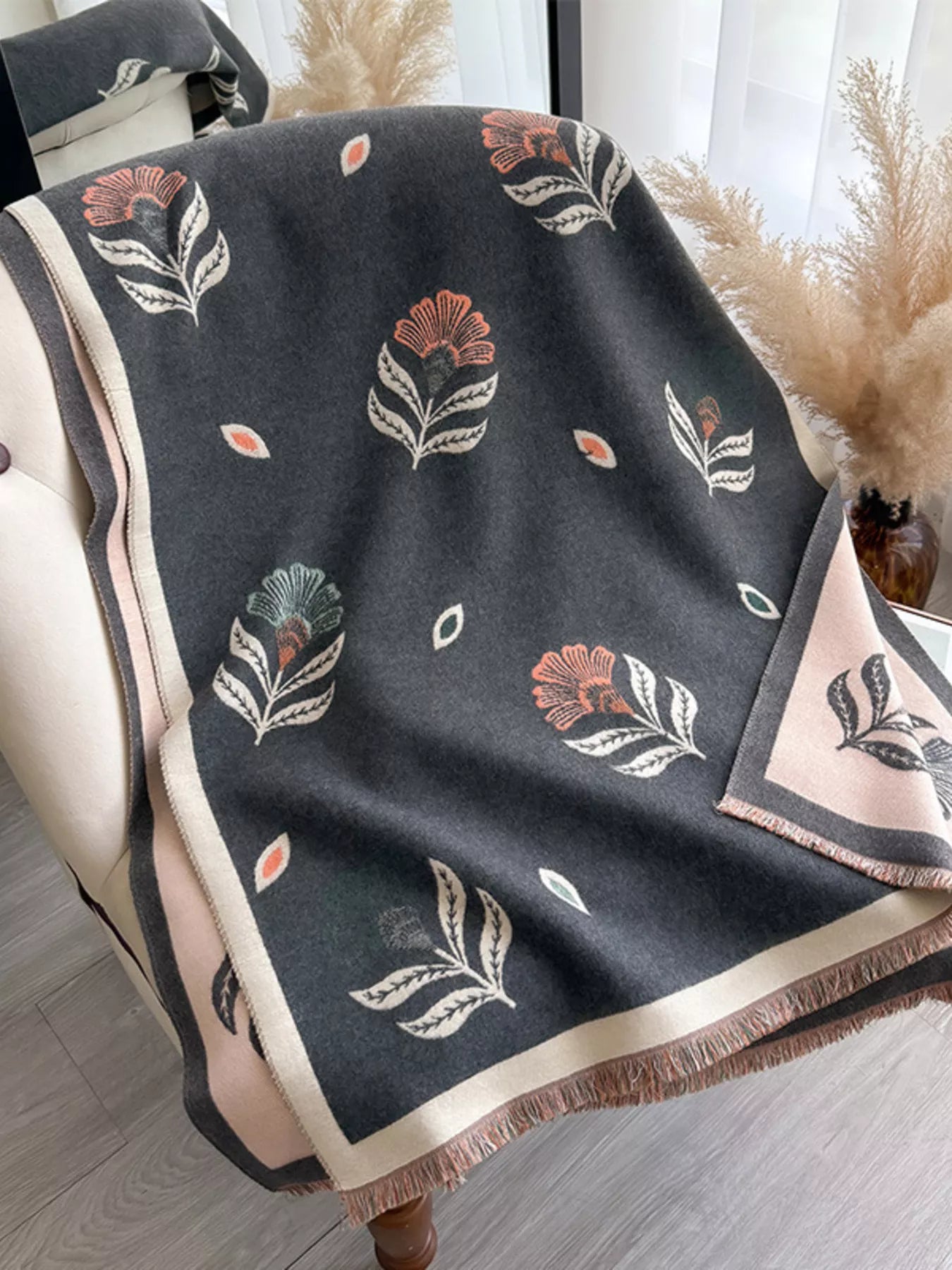 Printed Raw Hem Shawl  DAME BOHEME