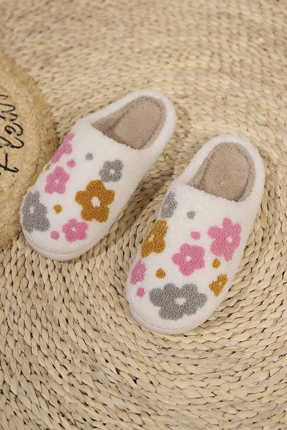 White Floral Fuzzy Winter Slippers  DAME BOHEME