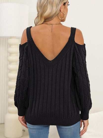 Cable-Knit Heart V-Neck Sweater  DAME BOHEME